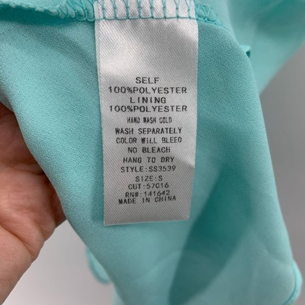 She + Sky Ruffle Shoulder Dress - Picture 4 of 6